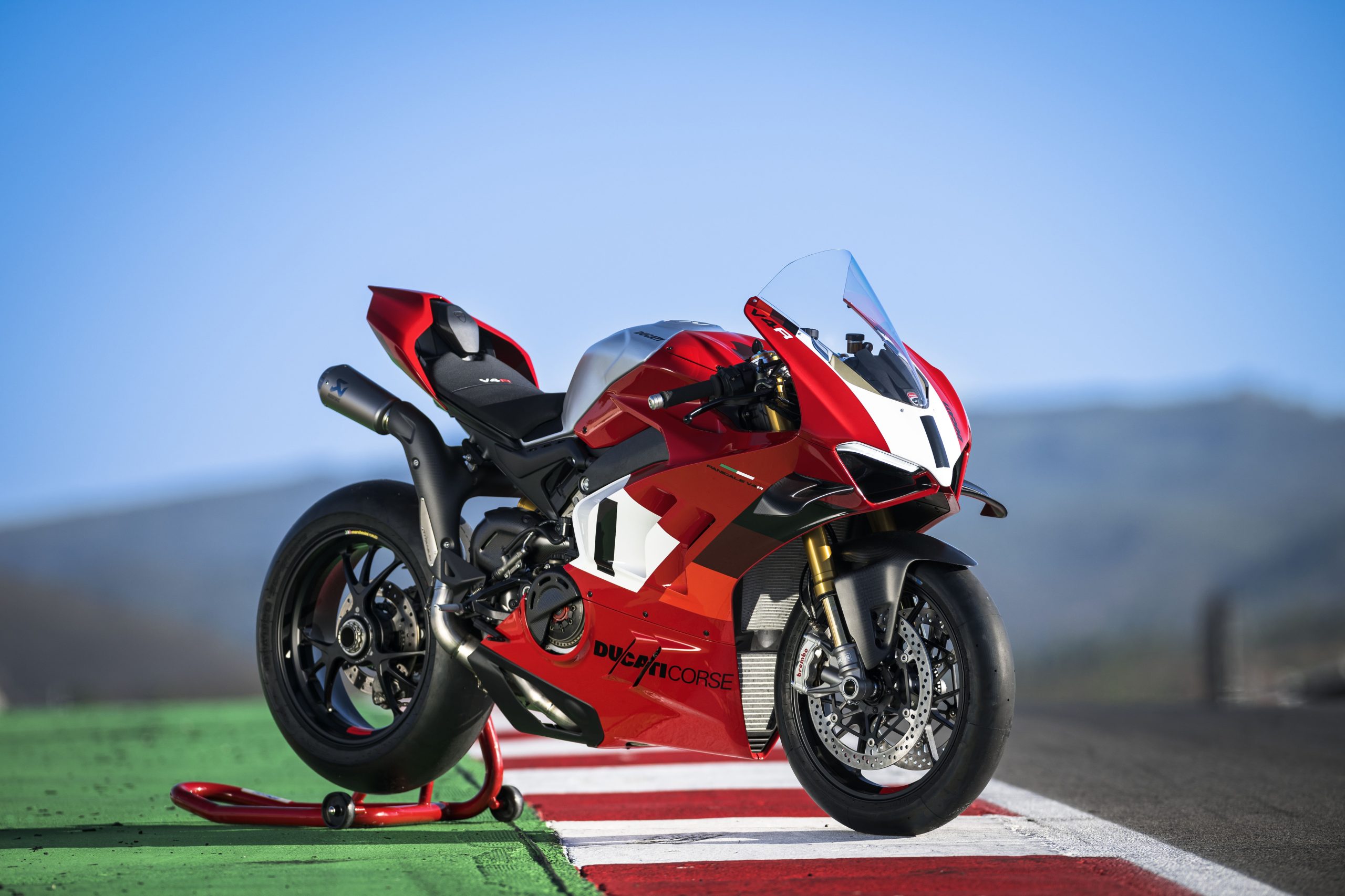 2023 Ducati Panigale V4 R: How Does 240.5 HP At 16,500 RPM Grab